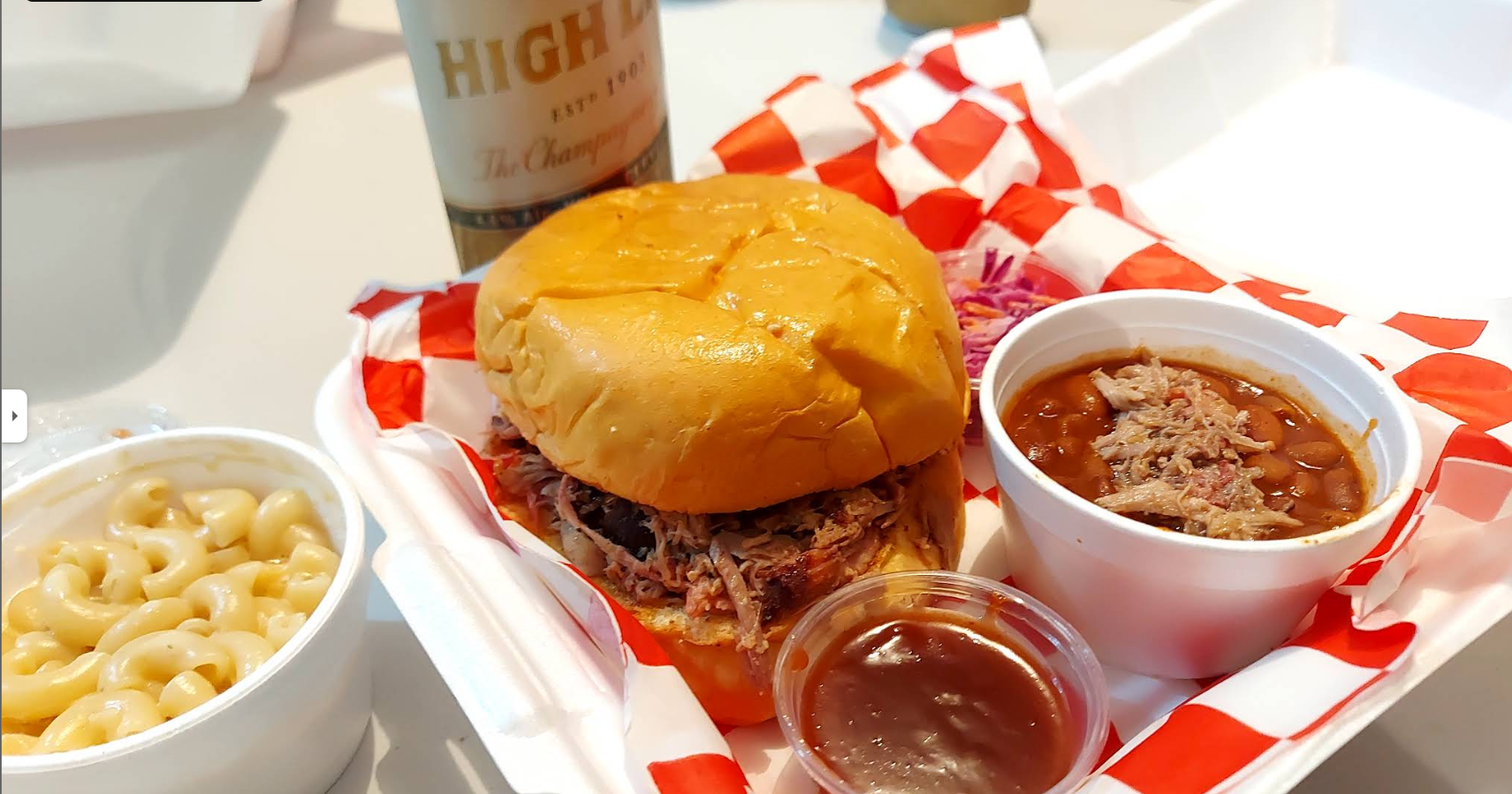 BURGER PULLED PORK